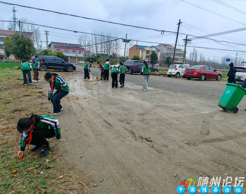 随县安居镇第二小学积极开展学雷锋系列活动